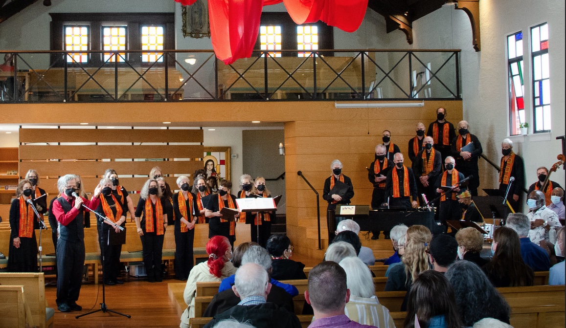 Seattle Peace Chorus singers, photo by Dan Cisce