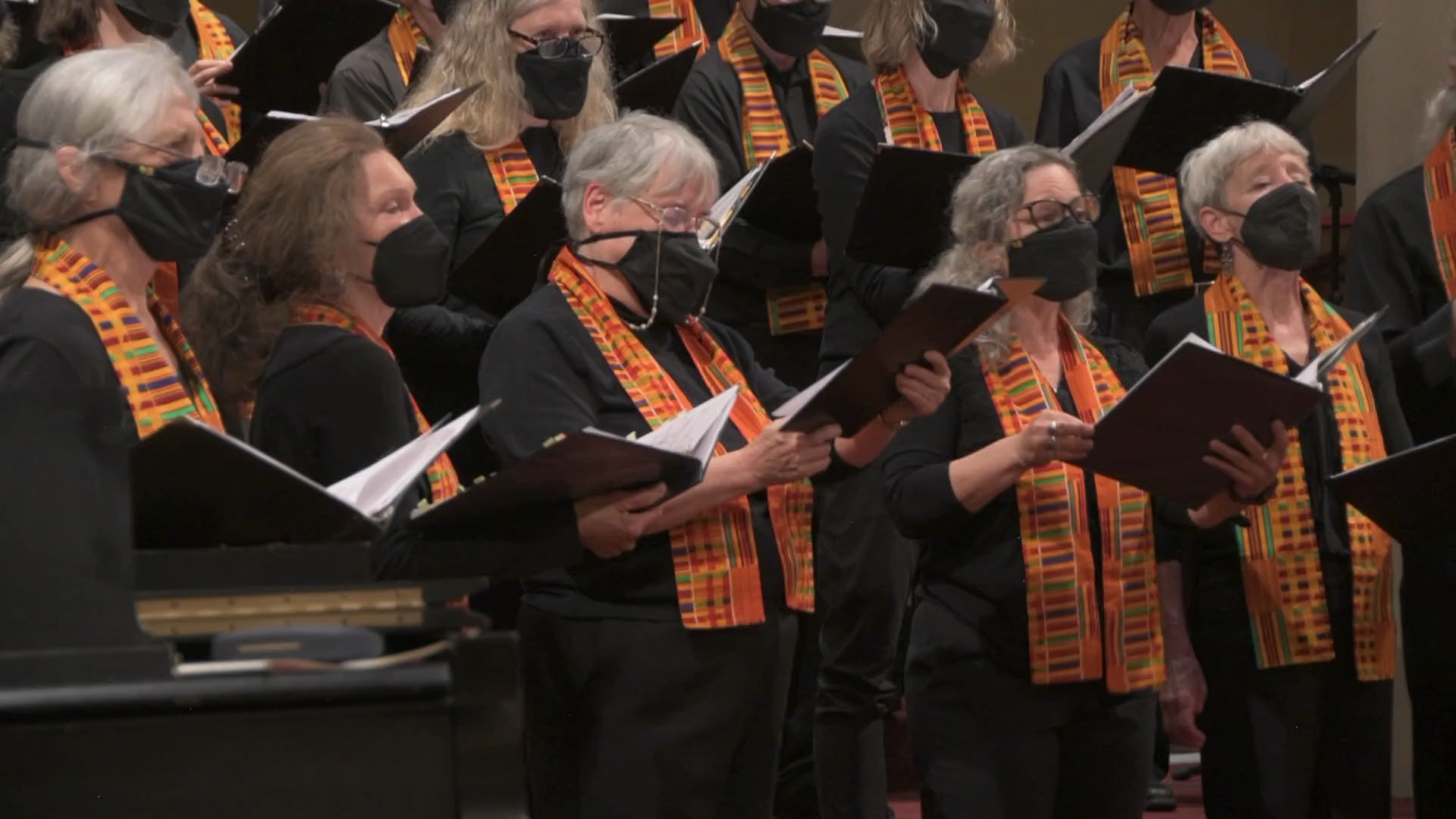 Seattle Peace Chorus singers, photo by John Slater